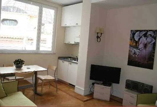 Aparthotel Residence Gli Angioini Srl Naples
