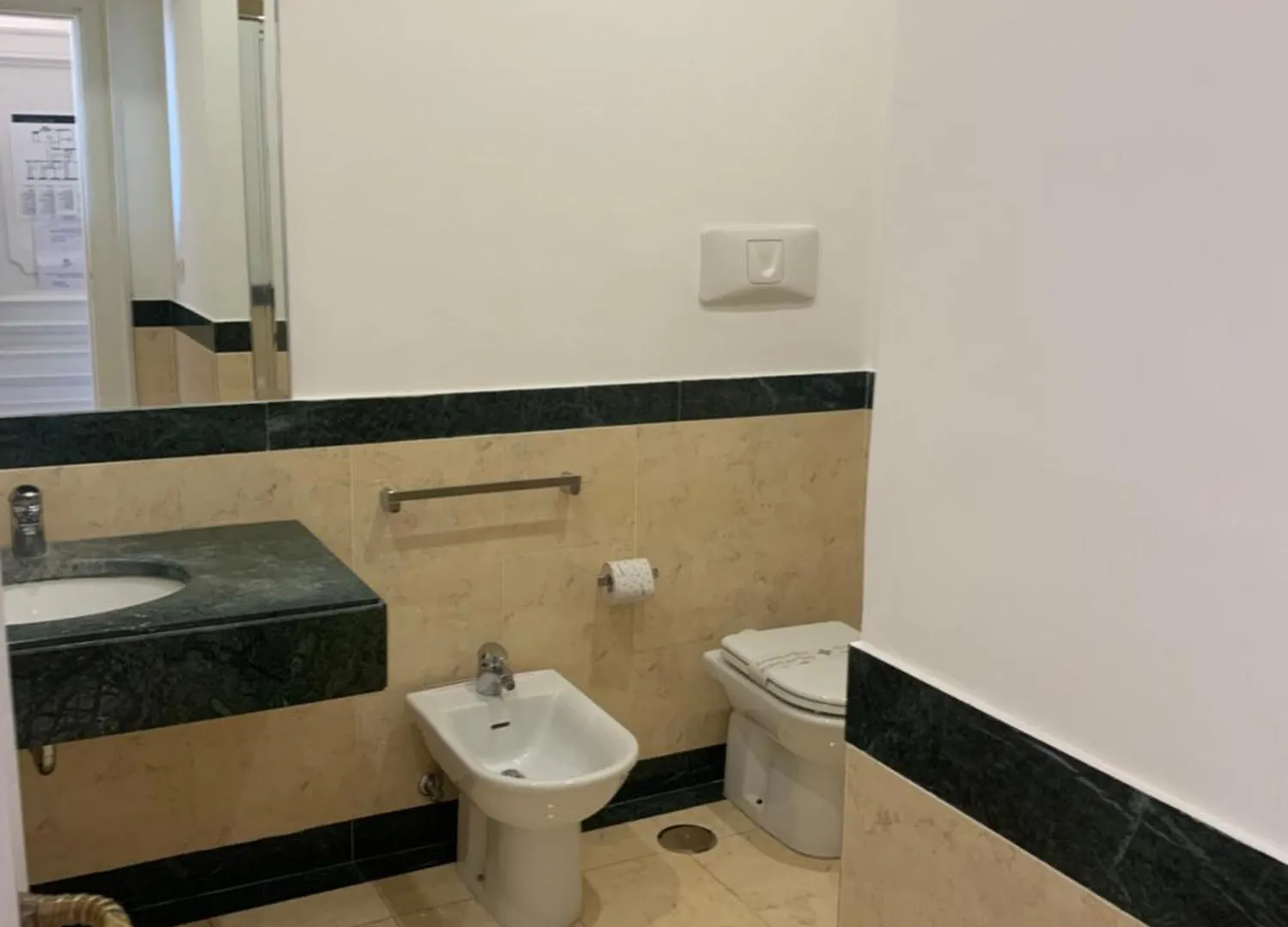 Aparthotel Residence Gli Angioini Srl Naples Italy